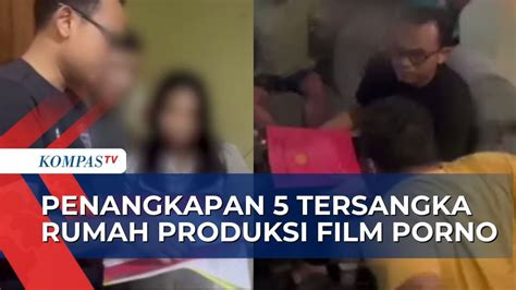 Video porno terbaru di RumahPorno.com.